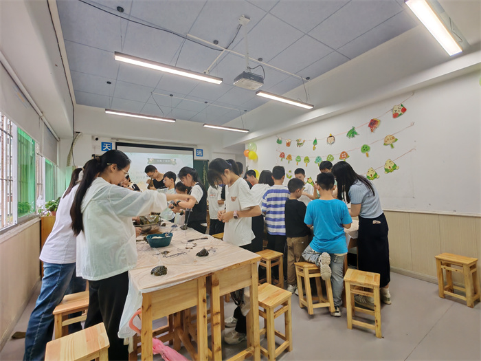 语文组端午节活动《端午粽动员》