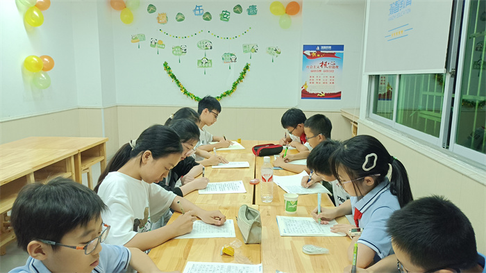 语文组端午节活动《端午粽动员》